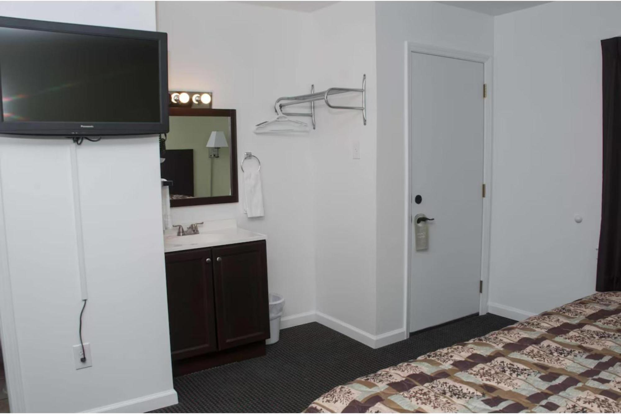 Oyo Travelier Motel Macon ภายนอก รูปภาพ