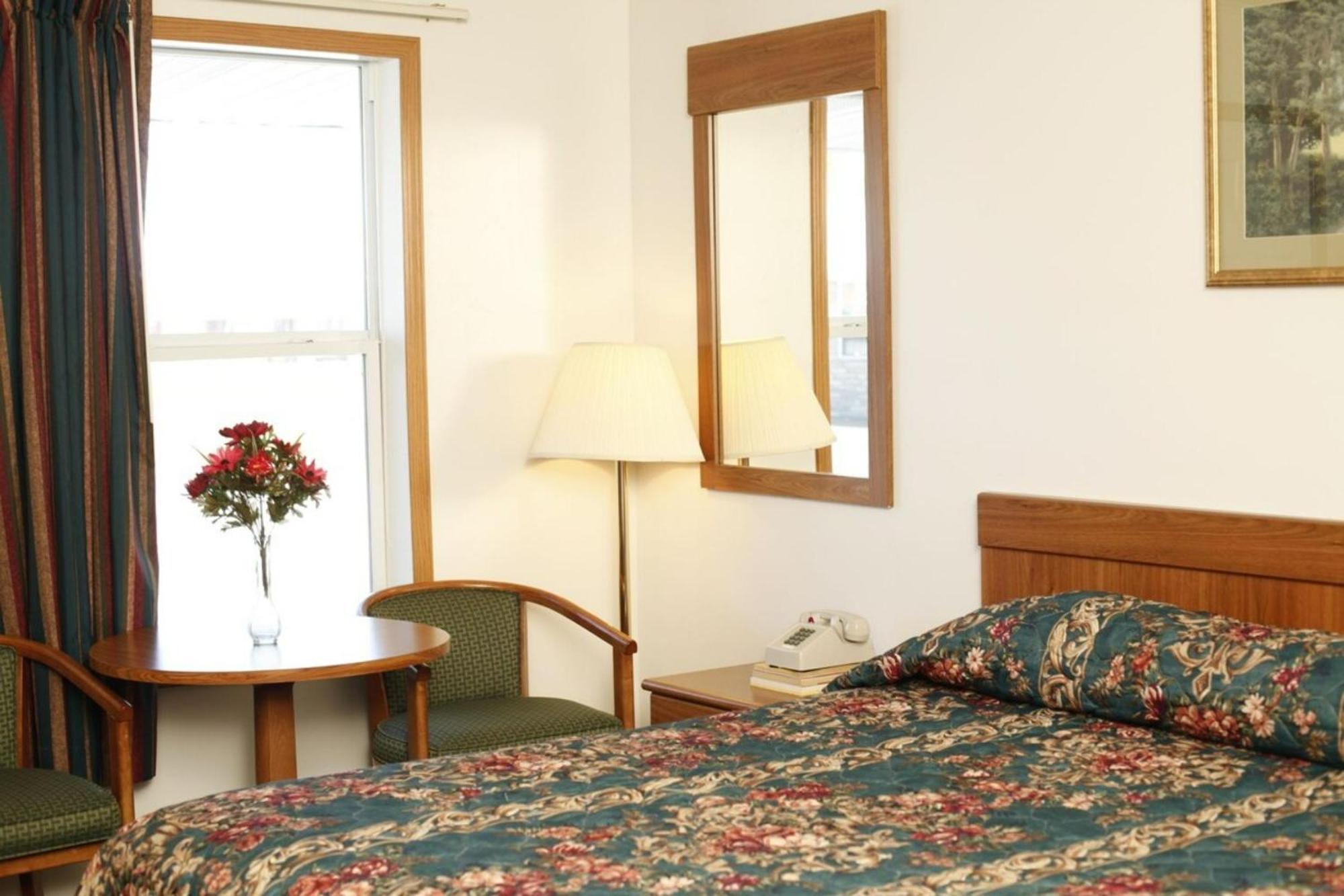 Oyo Travelier Motel Macon ภายนอก รูปภาพ