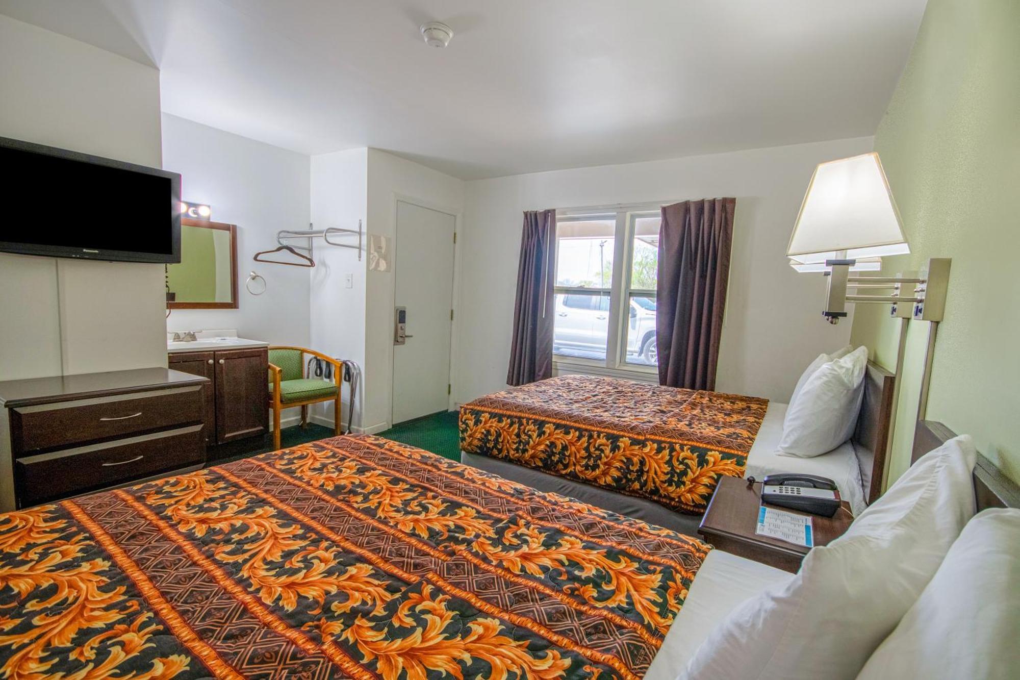 Oyo Travelier Motel Macon ภายนอก รูปภาพ