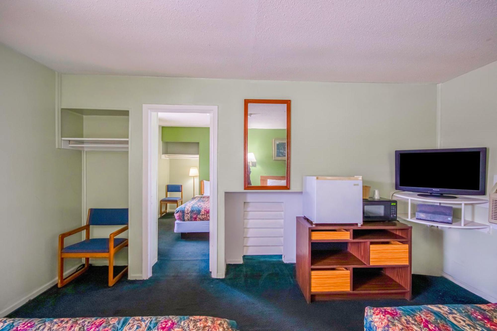 Oyo Travelier Motel Macon ภายนอก รูปภาพ