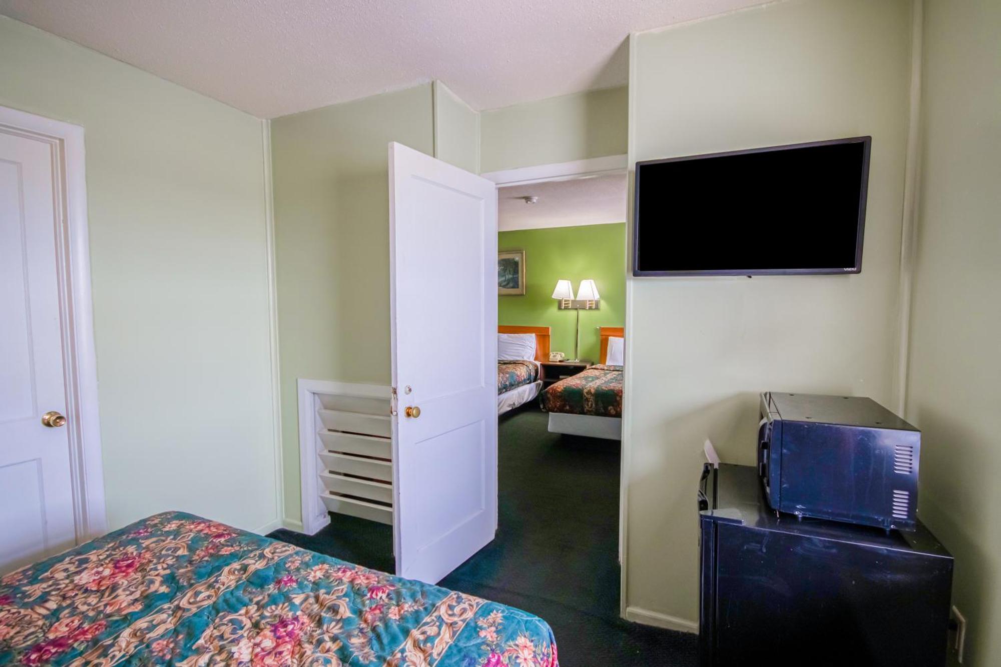 Oyo Travelier Motel Macon ภายนอก รูปภาพ